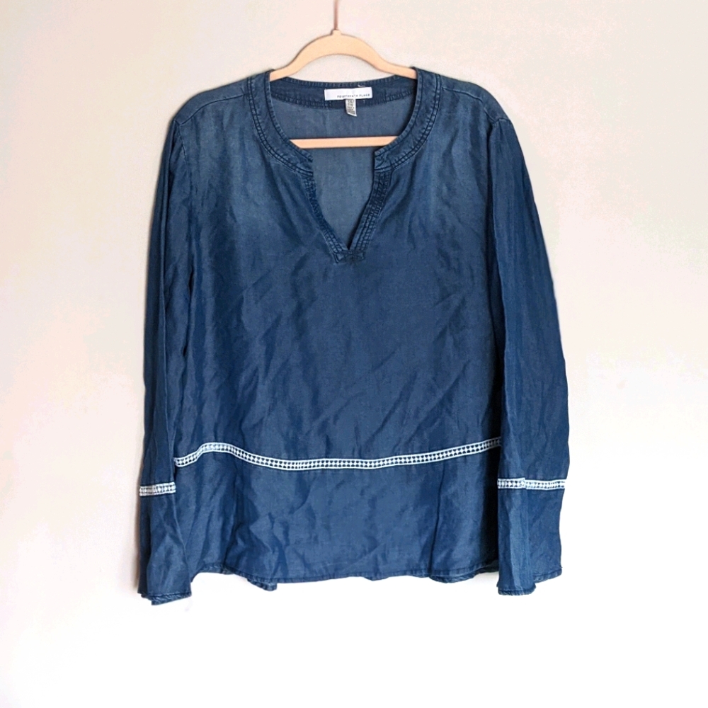 Plus size denim Blouse with white lace trim